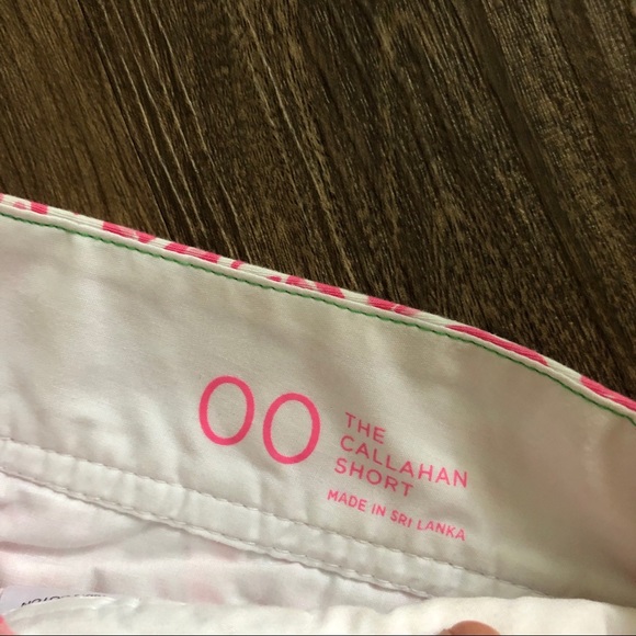 Pretty Pink Lilly Pulitzer shorts!! - Picture 3 of 4